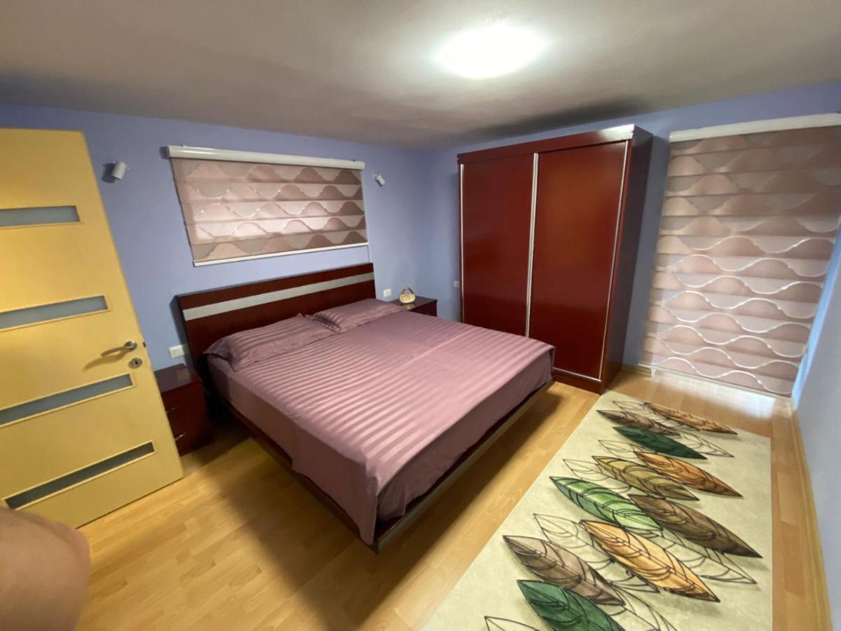 B & B Pogradec Kültér fotó