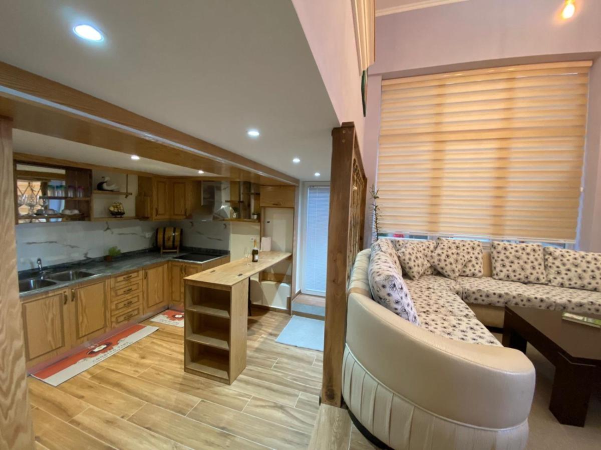 B & B Pogradec Kültér fotó