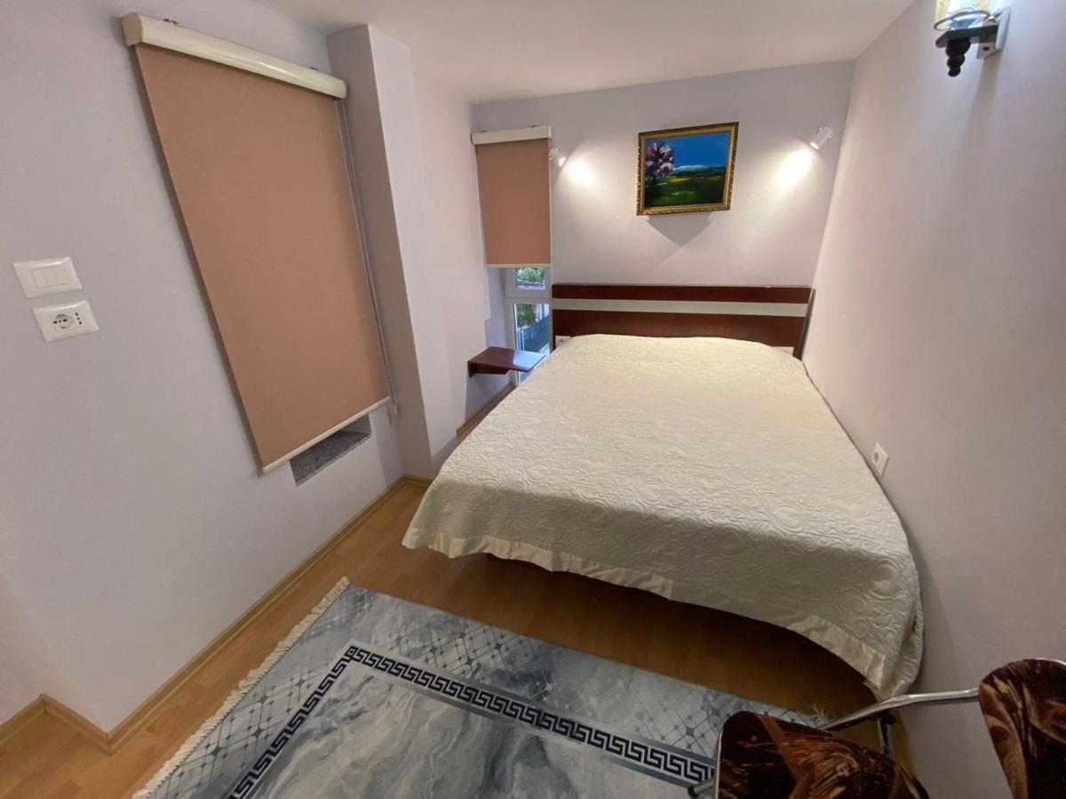 B & B Pogradec Kültér fotó