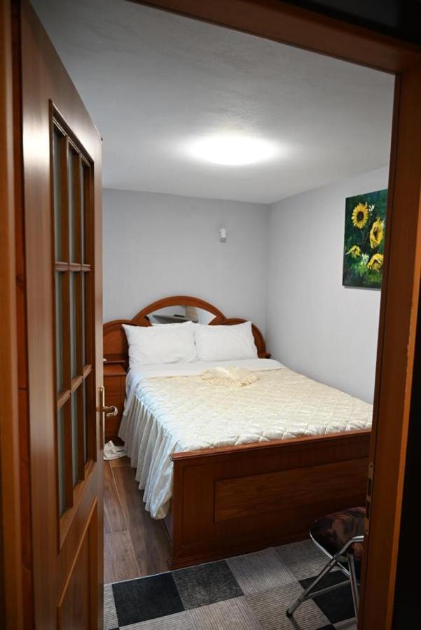 B & B Pogradec Kültér fotó